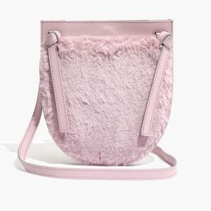 MADEWELL The Knot Crossbody Bag In Faux Fur in Wisteria Dove Pink